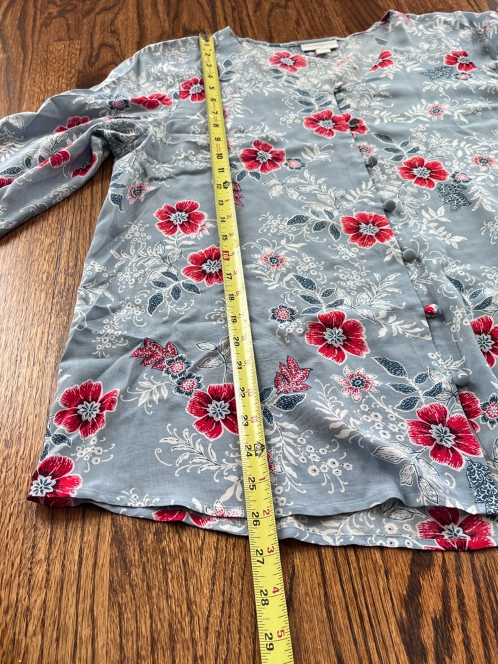 J. Jill Women’s Light Blue Floral Button-Down Blouse Size M - Picture 7 of 8